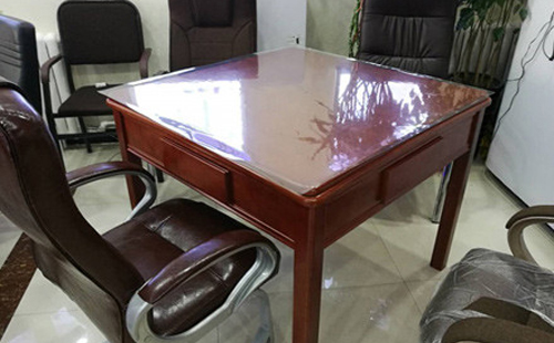 青湖路街道麻将桌